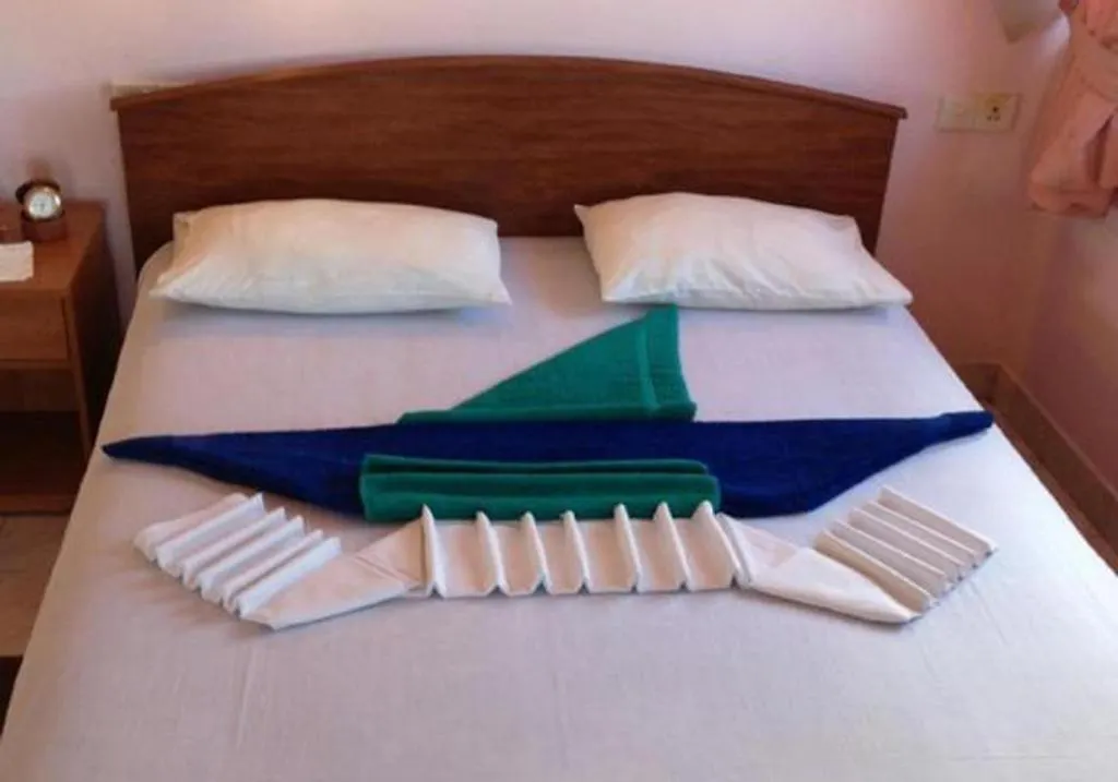 Yoho Hotel Red Rose Negombo 2*,
