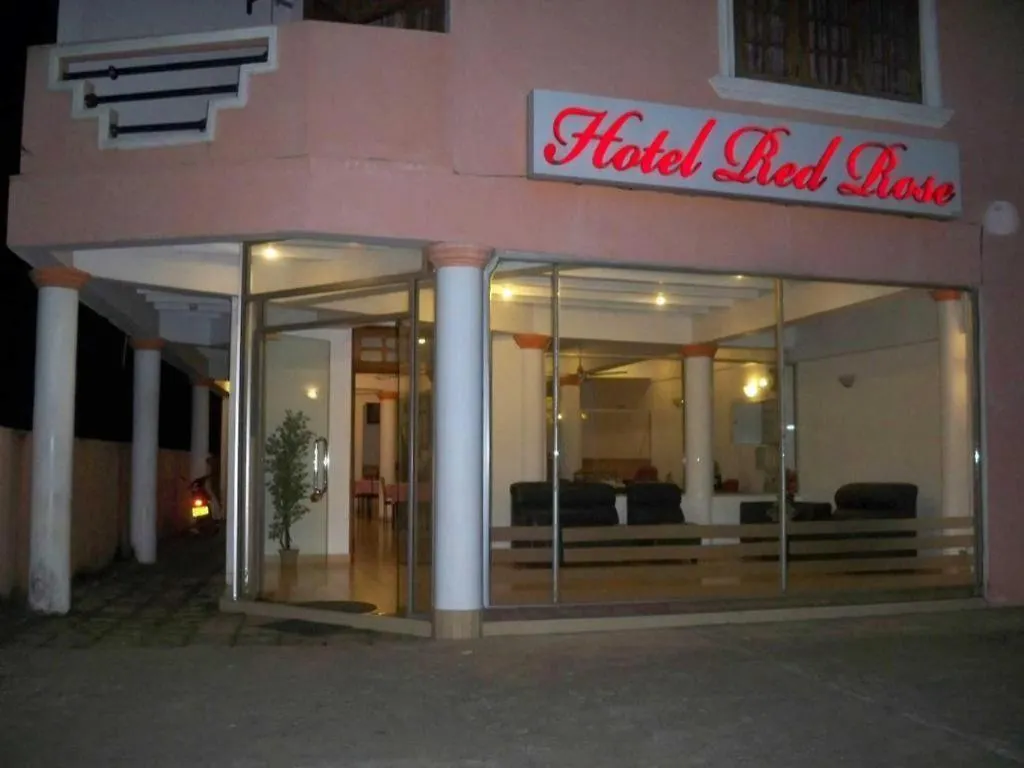 Yoho Hotel Red Rose Negombo